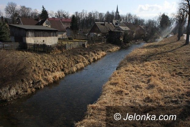 Mysłakowice: Fekalia w rzece Łomnica?