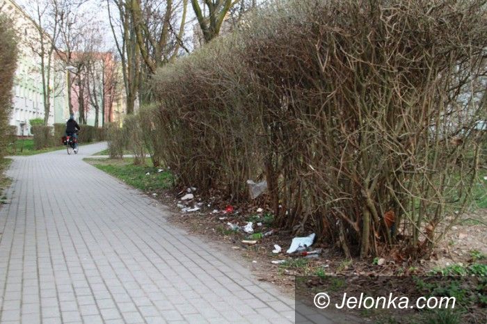Jelenia Góra: Mieszkańcy: To przejście strachu 