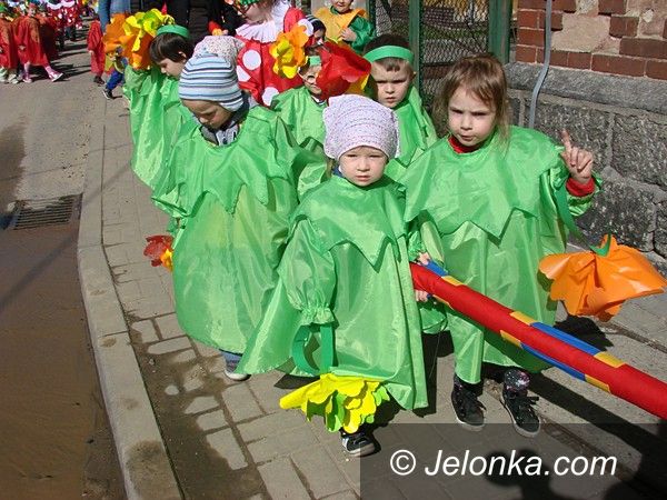 Jelenia Góra: Bocian u maluchów z Sobieszowa