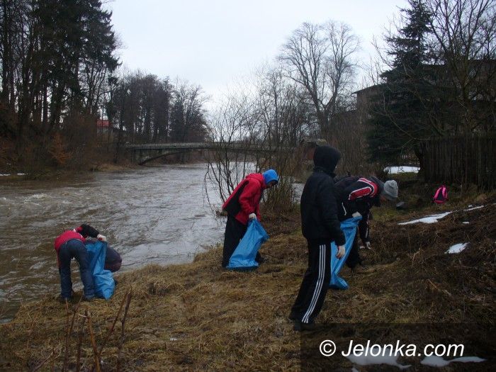 Janowice Wielkie: Pomóżmy ratować Bóbr przed zalewem śmieci