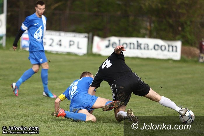 klasa okręgowa: Lotnik nie sprostał Czarnym