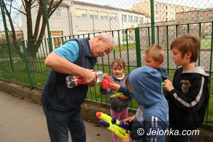 Jelenia Góra: Lany poniedziałek głównie w domach?