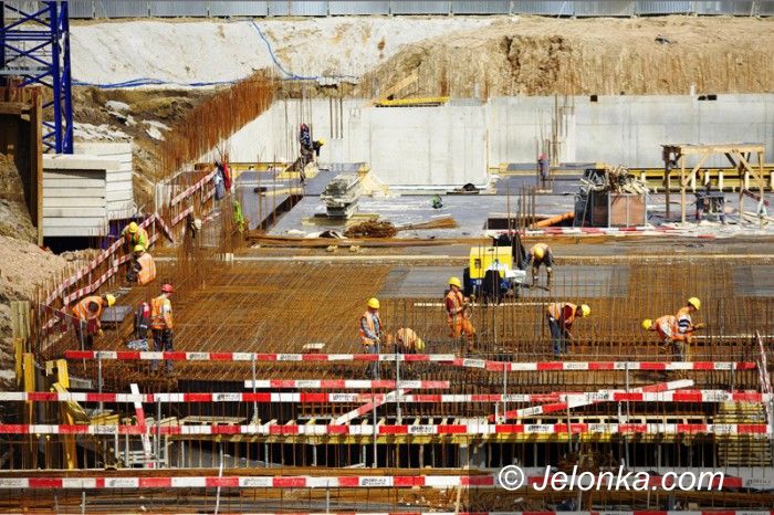 Jelenia Góra: Rośnie Galeria Sudecka na Zabobrzu