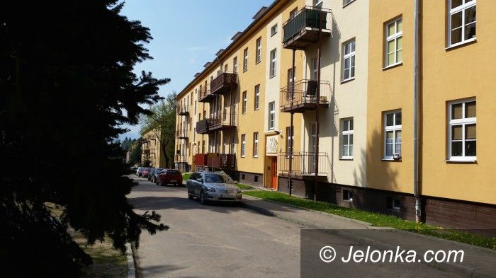 Jelenia Góra: Spada bezrobocie, ale ubywa mieszkańców