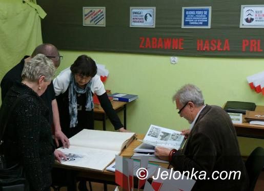 Mysłakowice: Wystawa o minionej codzienności PRL–u w Mysłakowicach