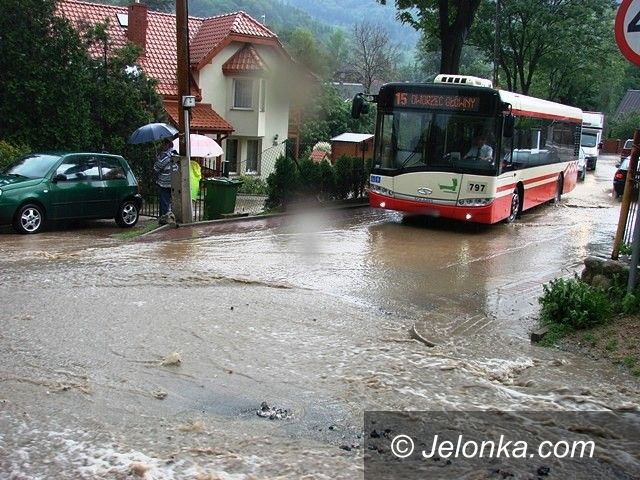 Region: Ulewa narobiła szkód. Setki zgłoszeń  o podtopieniach