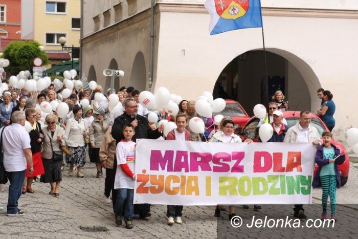 Jelenia Góra: Maszerowali dla życia i rodziny