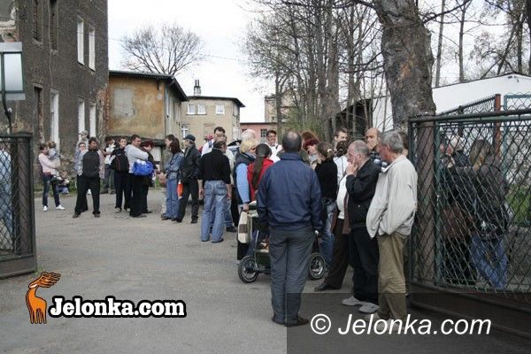 Jelenia Góra/Kraj: Bezrobotni: Rząd zawalił. Ponad 2 tys. jeleniogórzan nie ma co jeść