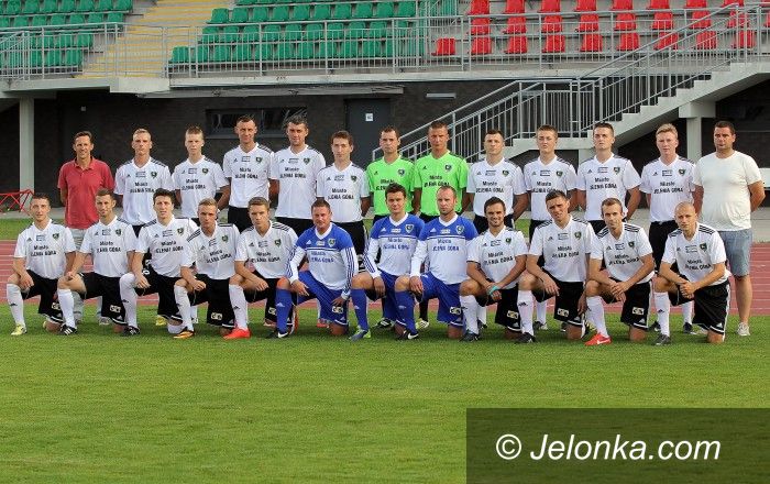 Jelenia  Góra: Biało–niebiescy gotowi na III–ligę!