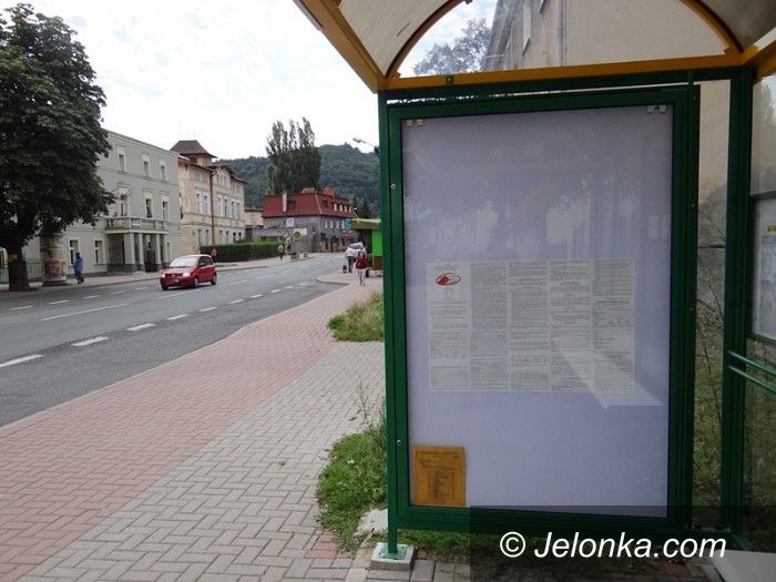 Jelenia Góra: Rozkład jazdy w Sobieszowie dla małp i psów?