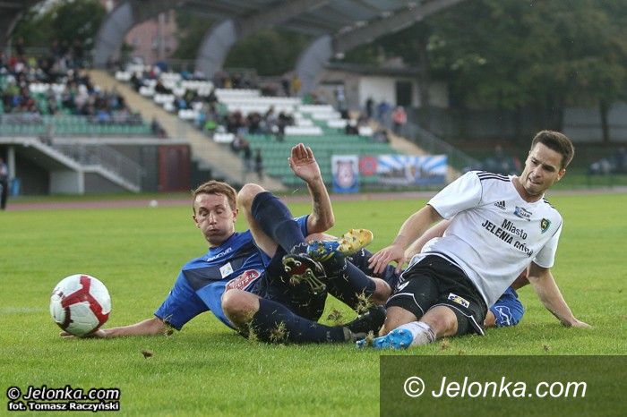 Jelenia Góra: Karkonoscy drwale ścięli Dąb