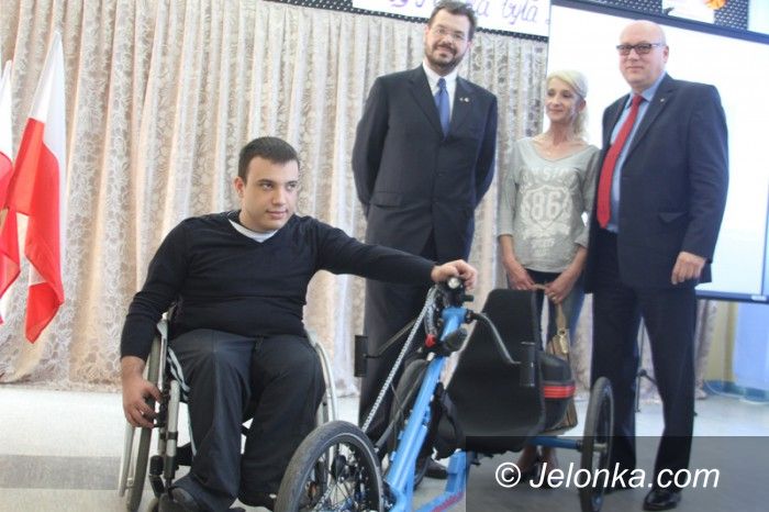Jelenia Góra: Marzenie Oliwera… uszyto na miarę
