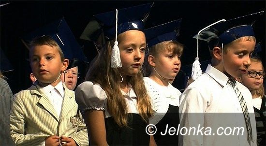 Sobieszów: Pasowanie na ucznia w MDK Muflon