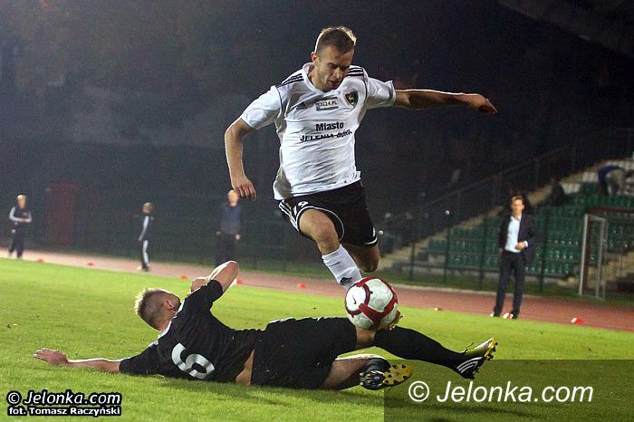 Jelenia  Góra: Garstka chuliganów popsuła piłkarskie święto