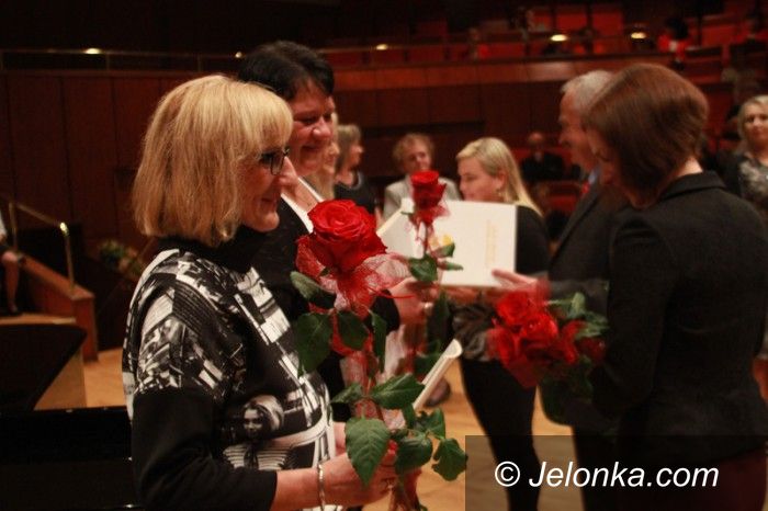 Jelenia Góra: Deszcz nagród i wyróżnień w Dniu Edukacji