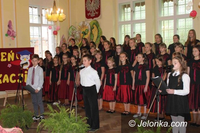 Jelenia Góra: Dzień Edukacji Narodowej  w jeleniogórskiej „Dwójce”