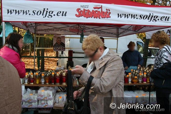 Jelenia Góra: Kampania przy cmentarzu bez wiedzy kandydata?
