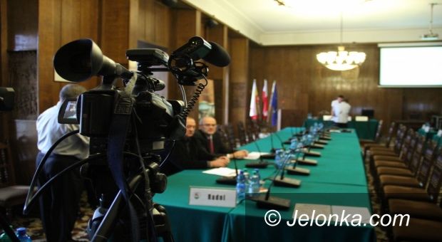 Jelenia Góra: Na żywo. LXI Sesja Rady Miejskiej Jeleniej Góry cz.2