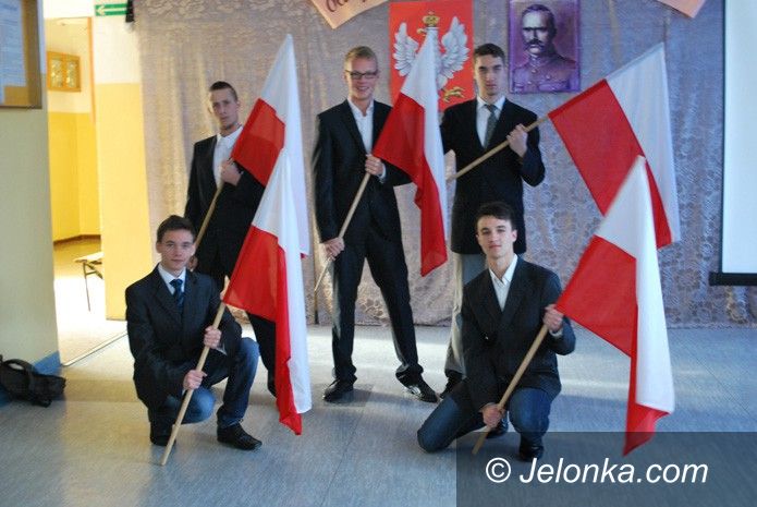 Jelenia Góra: Patriotycznie w jeleniogórskim Elektroniku