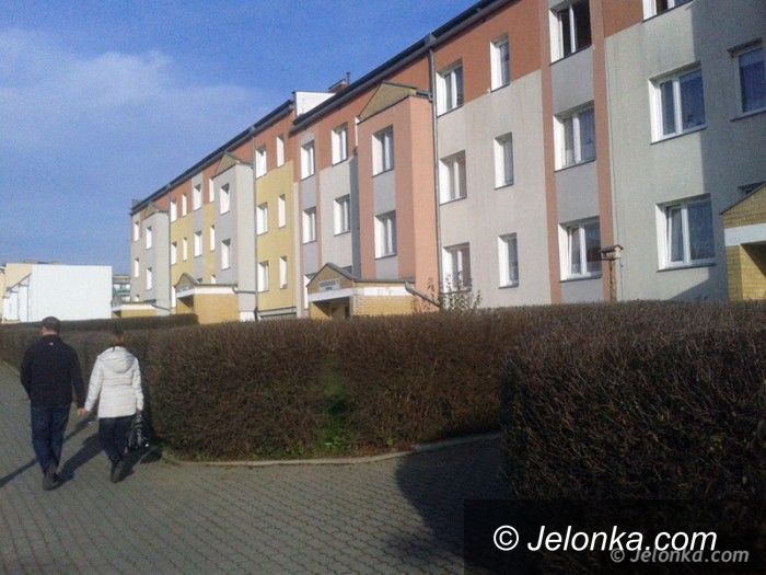 Jelenia Góra: Nowa uchwała mieszkaniowa opłat nie zmieniła