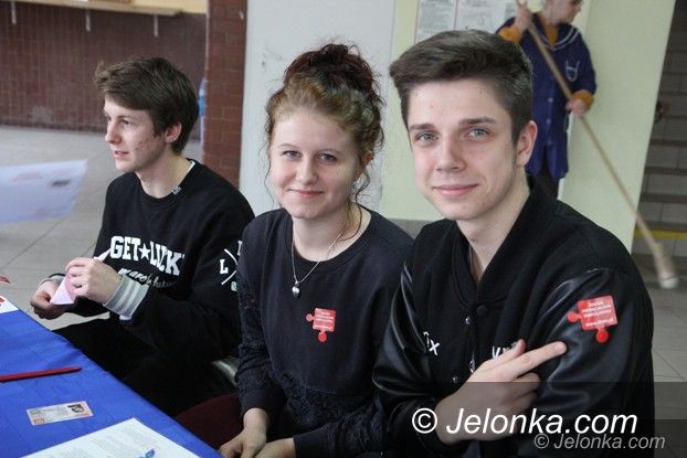 Jelenia Góra: Wielu uczniów z Norwida chce oddać szpik