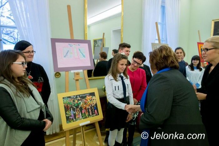 Region: Uczennica z Kostrzycy w Belwederze