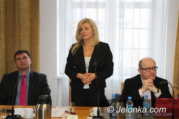 Powiat: Anna Konieczyńska jeleniogórskim starostą