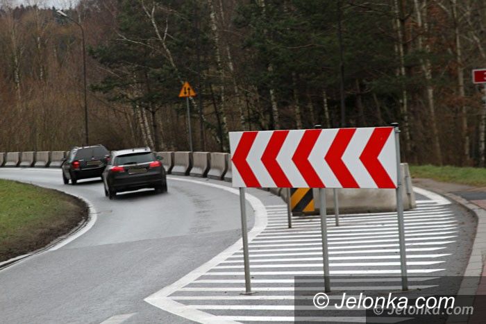 Jelenia Góra: Pomalują sprayem drogę rowerową?