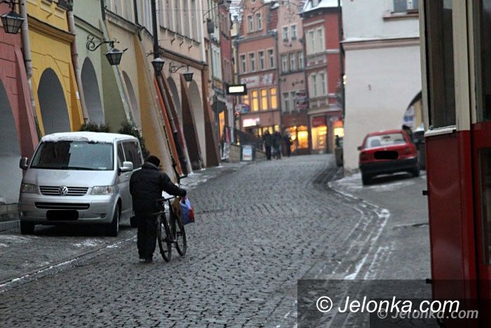 Jelenia Góra: Kierowcy w centrum pod lupą strażników