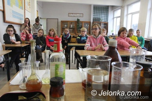 Jelenia Góra: Naukowy zawrót głowy w Gimnazjum nr 3