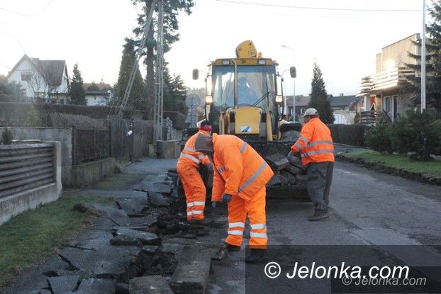 Jelenia Góra: Roboty drogowe na Widoku wznowione