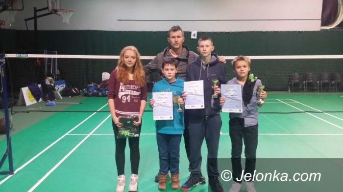 Sobótka: Sukcesy jeleniogórskich badmintonistów