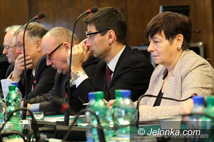 Jelenia Góra: Sesja pełna emocji z próbą prezentacji sił