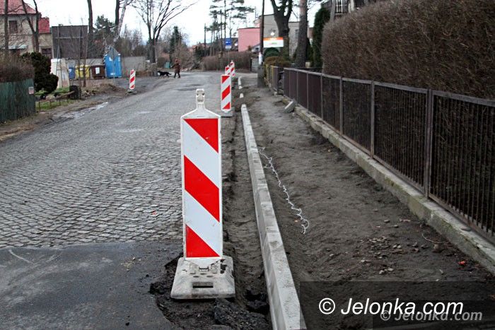 Jelenia Góra: Remont Wojewódzkiej czeka na pogodę