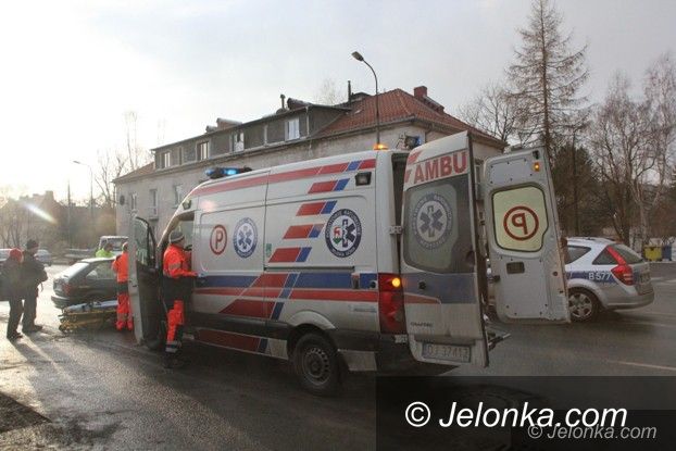 Jelenia Góra: Wypadek na Wolności. Ruch jest wahadłowy