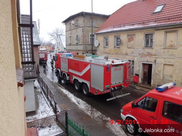 Jelenia Góra: Ewakuacja mieszkańców przez ulatniający się gaz