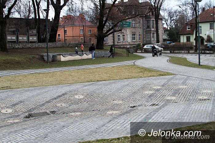 Jelenia Góra: Fontanna przy Wolności do poprawki!