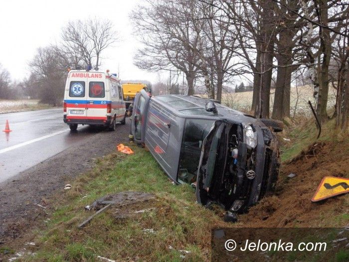 Jelenia Góra: Wypadek w Siedlęcinie. Trójka dzieci w szpitalu (aktualizacja)