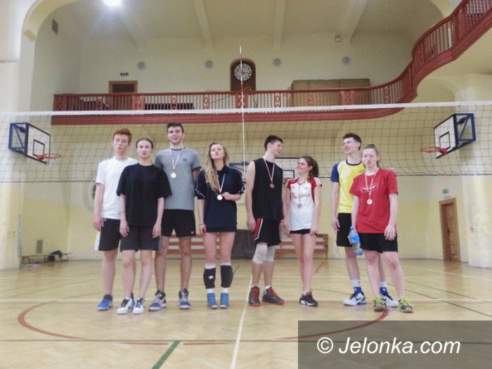 Jelenia Góra: Znamy zwycięzców siatkarskich mixtów
