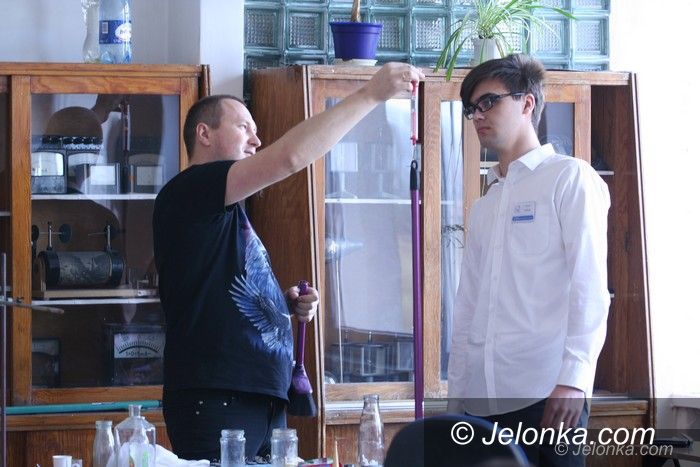 Jelenia Góra: Szeroko otwarte drzwi w Gimnazjum nr 3 i ZSE