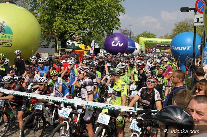 Warszawa: Imponująca inauguracja Skandia Maraton Lang Team 2015