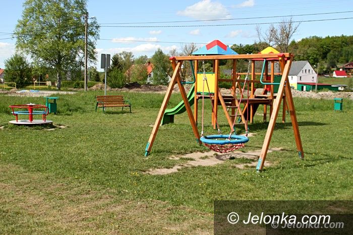 Jelenia Góra: Jest plac zabaw–będzie siłownia pod chmurką