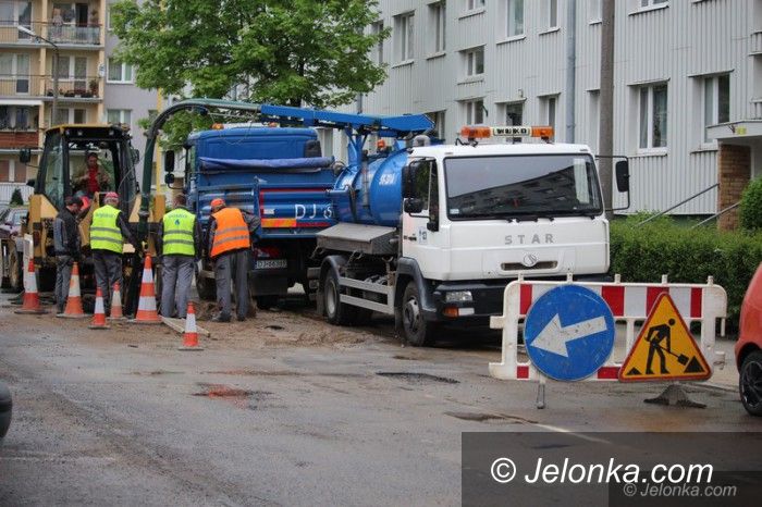 Jelenia Góra: Pilnie (wreszcie) wymienią dziurawy wodociąg