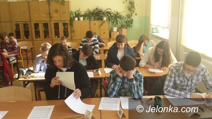 Jelenia Góra: Zmagania z królową nauk w Gimnazjum nr 1