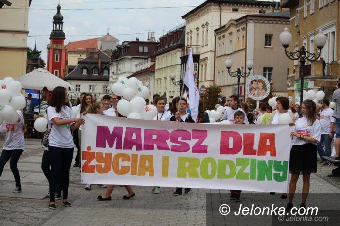 Jelenia Góra: Jeleniogórzanie w „Marszu dla życia i rodziny”