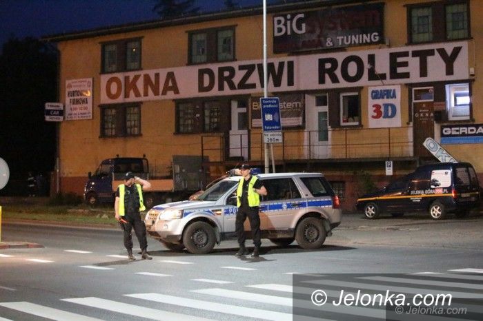 Jelenia Góra: Desperat spędził trzy godziny na maszcie