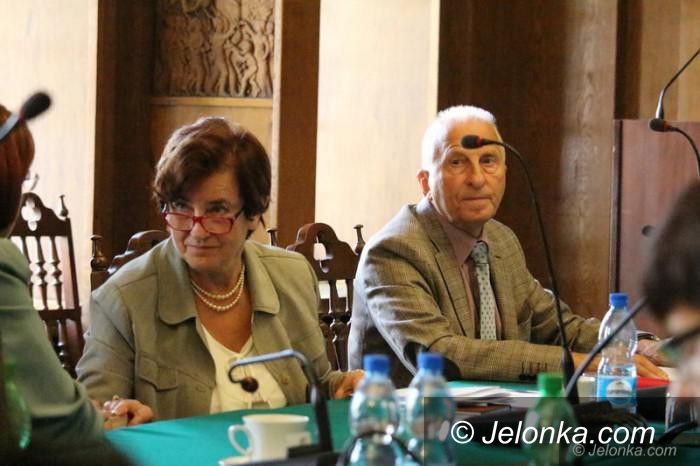 Jelenia Góra: Radni przyznali honorowe tytuły i nagrody Miasta