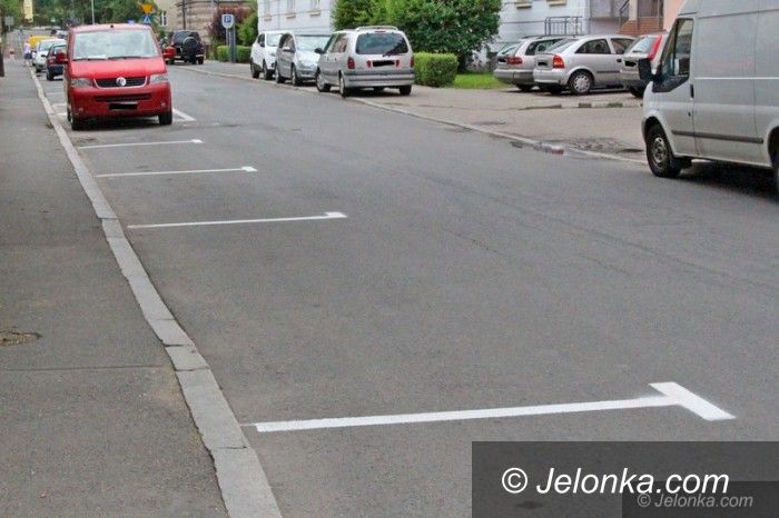 Jelenia Góra: A jednak! Malują strefy parkowania
