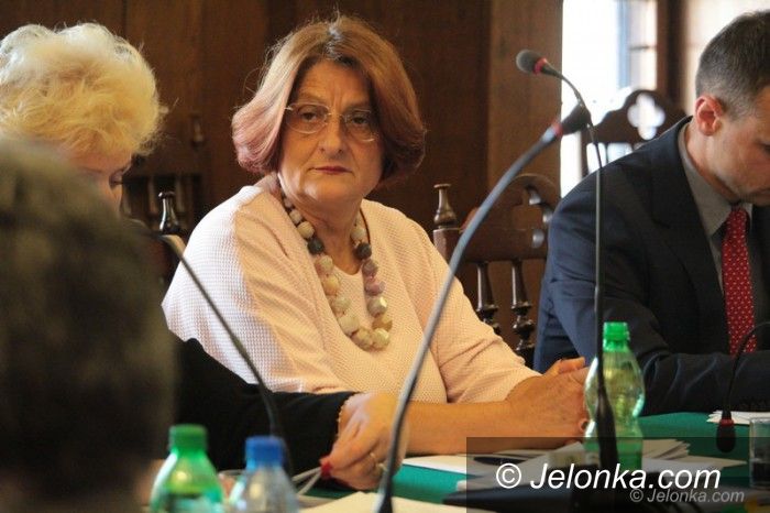 Jelenia Góra: Anna Ragiel o zakazach wprowadzania psów do parków