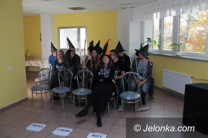 Jelenia Góra: Harry Potter i Hermiona odwiedzili pewną szkołę